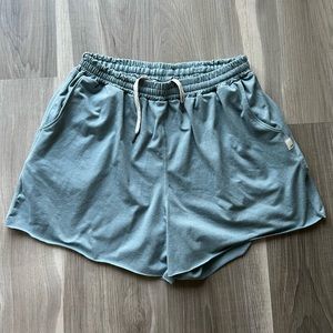 Boyfriend short